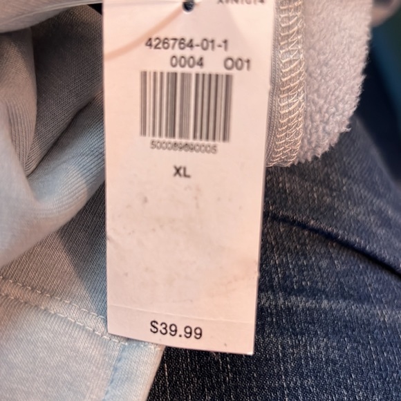 NEW Ladies, extra large Old Navy over the head sweatshirt - Picture 2 of 2